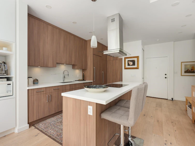 115-1420 Duchess Avenue, West Vancouver, BC, V7T 1H8 - 4