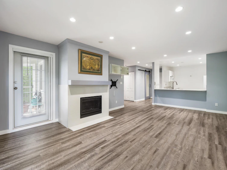 318-15150 108 Avenue, Surrey, BC, V3R 0V1 - 8