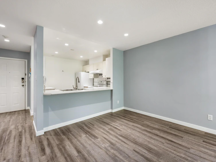 318-15150 108 Avenue, Surrey, BC, V3R 0V1 - 10