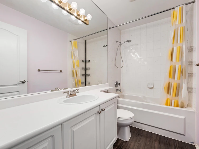318-15150 108 Avenue, Surrey, BC, V3R 0V1 - 19