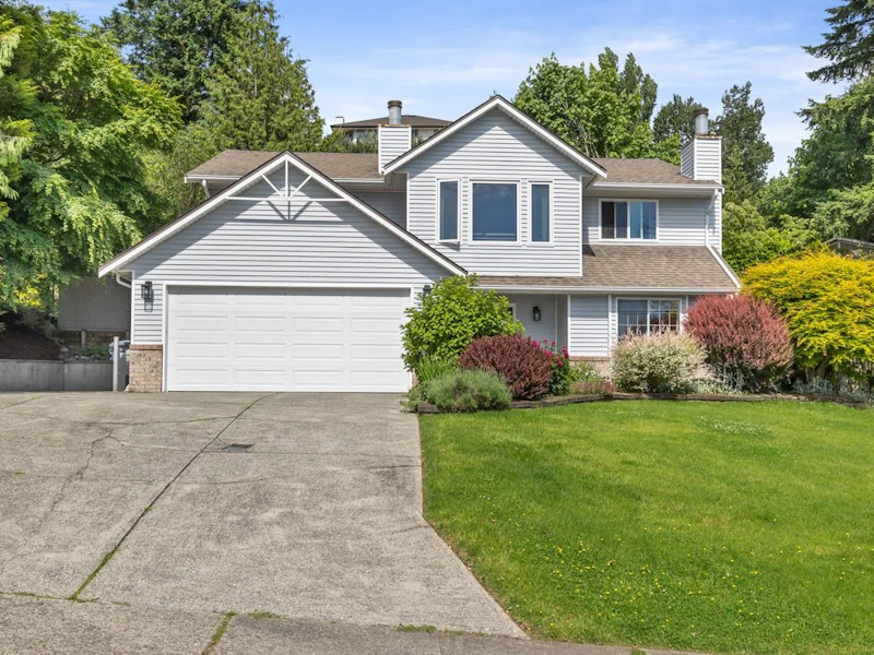 2223 Mountain Drive, Abbotsford BC V3G 1E2