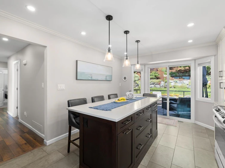 2223 Mountain Drive, Abbotsford, BC, V3G 1E2 - 14