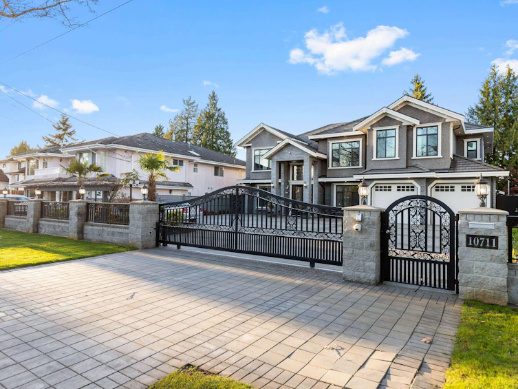 10711 Caithcart Road, Richmond, BC, V6X 1N3 - 3