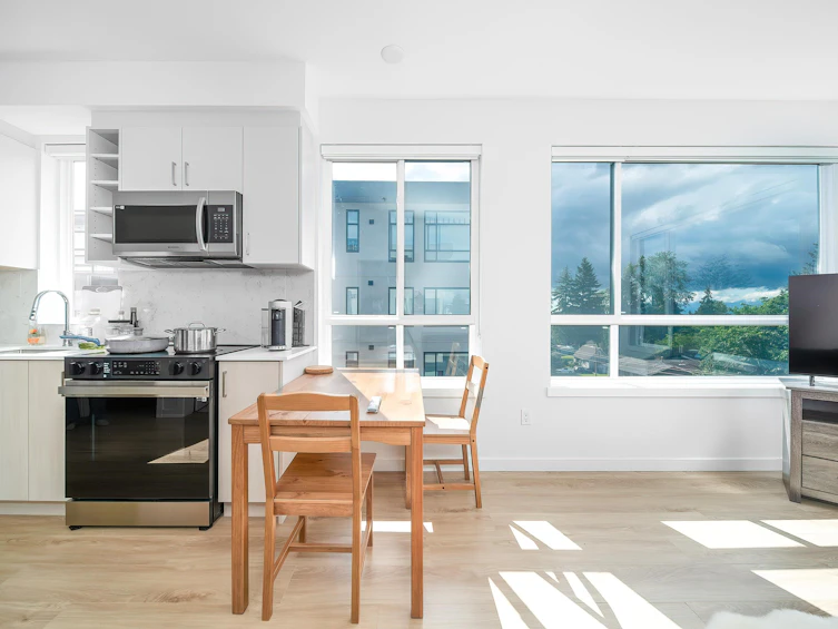 511-13858 108 Avenue, Surrey, BC, V3T 0T8 - 2