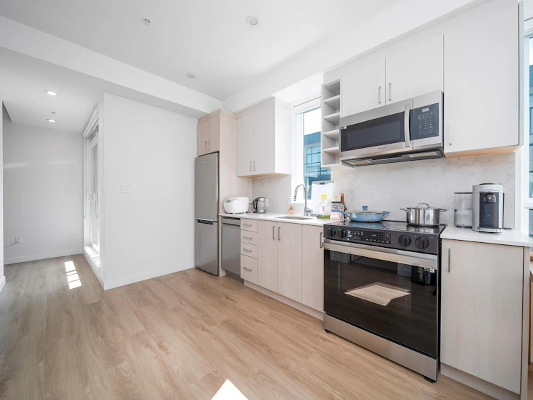511-13858 108 Avenue, Surrey, BC, V3T 0T8 - 3