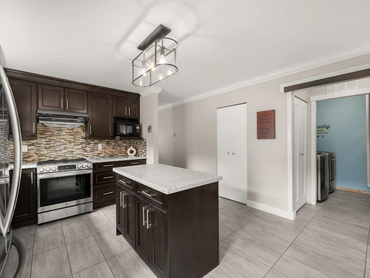 11912 84a Avenue, Delta, BC, V4C 2T4 - 19
