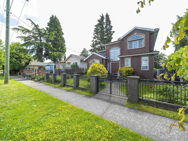 1312 Tenth Avenue, New Westminster, BC, V3M 3H9 - 3
