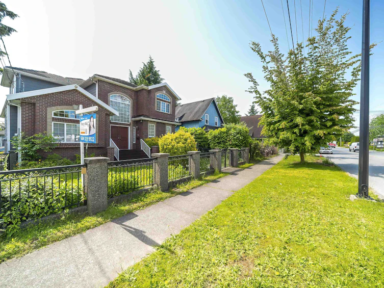 1312 Tenth Avenue, New Westminster, BC, V3M 3H9 - 4