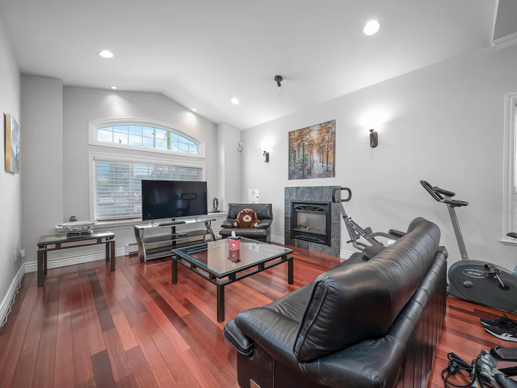 1312 Tenth Avenue, New Westminster, BC, V3M 3H9 - 11
