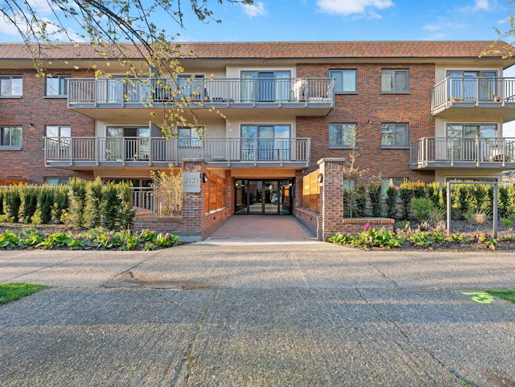 215-2121 W 6th Avenue, Vancouver, BC, V6K 1V5 - 29