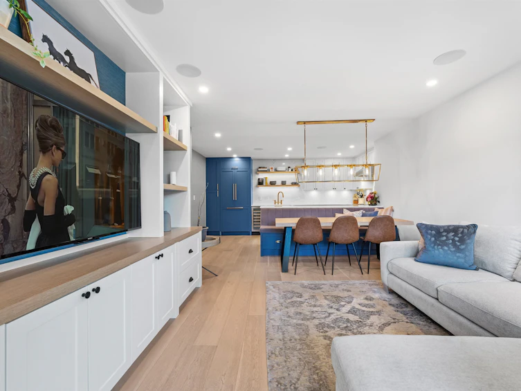215-2121 W 6th Avenue, Vancouver, BC, V6K 1V5 - 3
