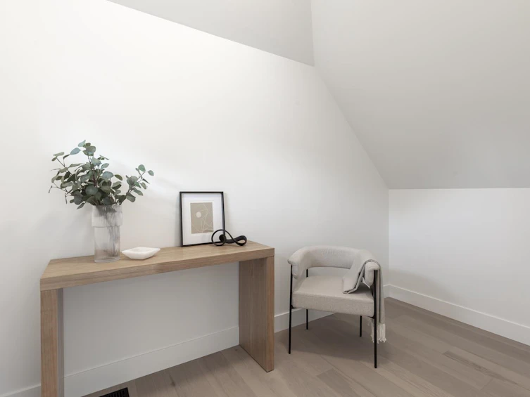1071 Semlin Drive, Vancouver, BC, V5L 2N6 - 15