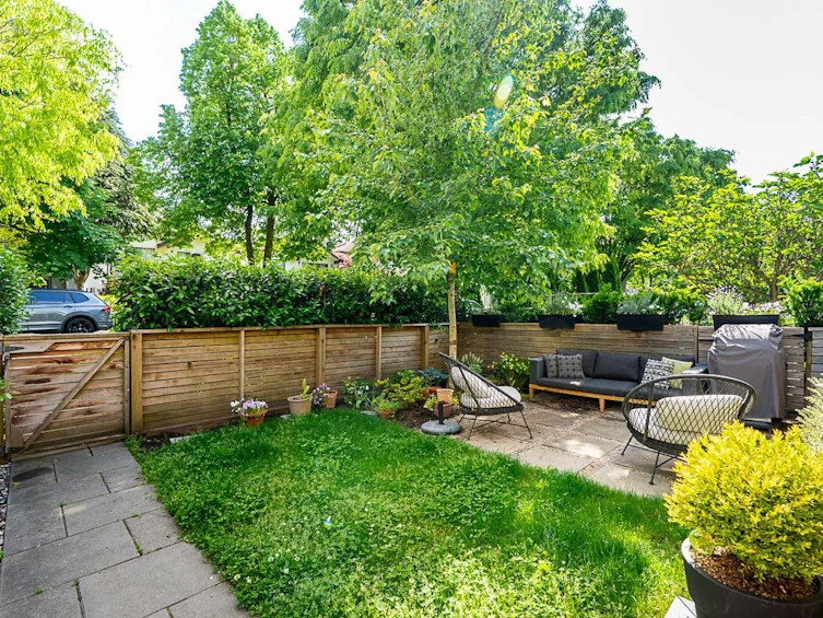 531 E 17th Avenue, Vancouver, BC, V5V 1B4 - 31