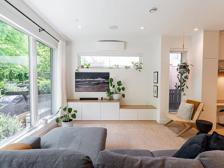 531 E 17th Avenue, Vancouver, BC, V5V 1B4 - 4
