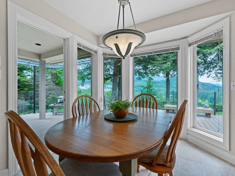 40152 Bill's Place, Squamish, BC, V8B 0A6 - 9