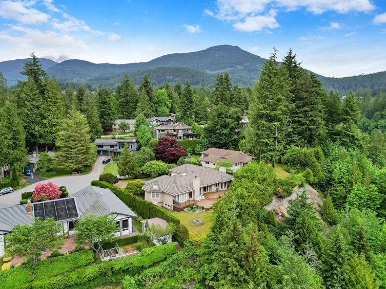 40152 Bill's Place, Squamish, BC, V8B 0A6 - 37