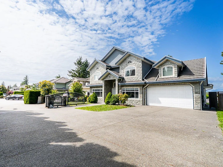12259 98a Avenue, Surrey, BC, V3V 2J9 - 2