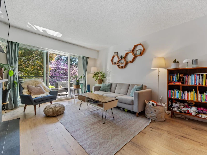 309 - 319 E 7th Avenue, Vancouver BC V5T 1M9