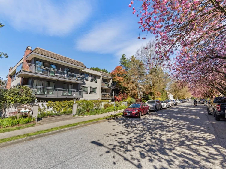 309-319 E 7th Avenue, Vancouver, BC, V5T 1M9 - 23