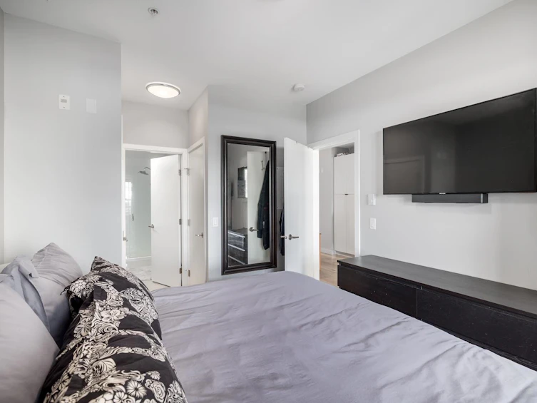 207-3205 Mountain Highway, North Vancouver, BC, V7K 0A3 - 17