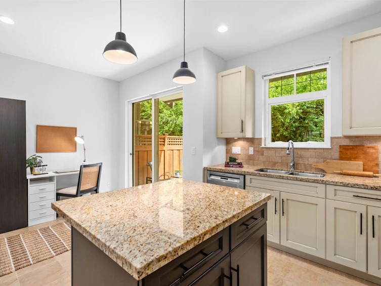 10-2979 156 Street, Surrey, BC, V3Z 8V8 - 14