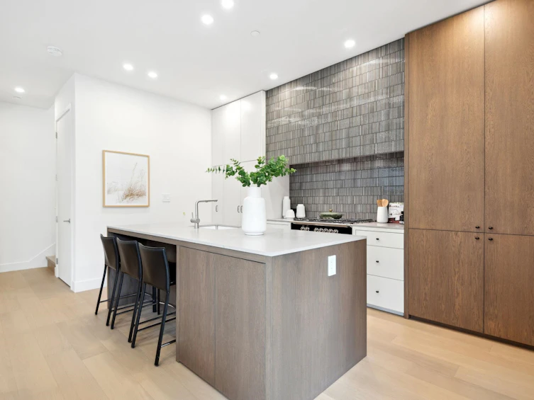 1-4748 Argyle Street, Vancouver, BC, V5N 3X8 - 17