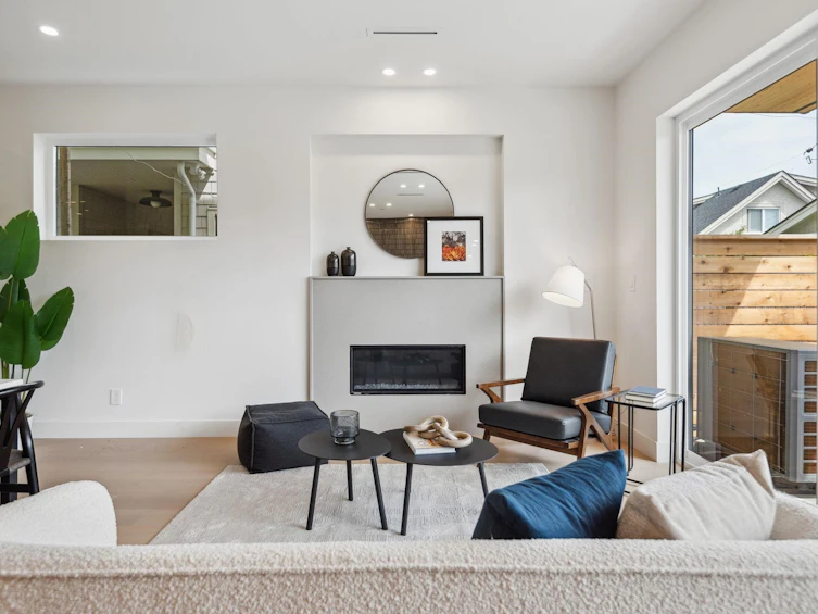 2-4748 Argyle Street, Vancouver, BC, V5N 3X8 - 5