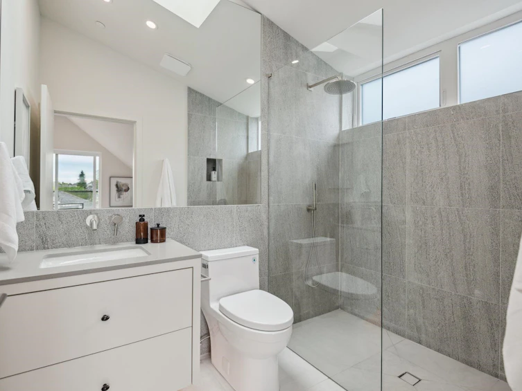2-4748 Argyle Street, Vancouver, BC, V5N 3X8 - 31
