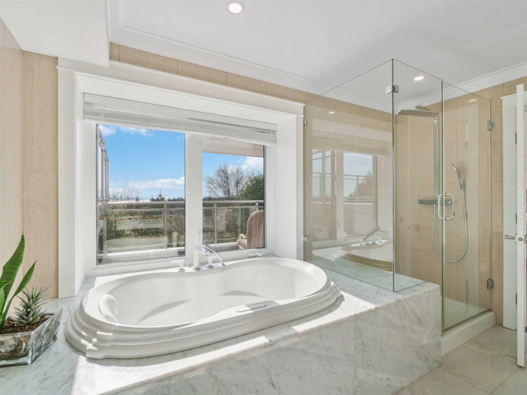 4231 Chelsea Crescent, North Vancouver, BC, V7R 3J4 - 6