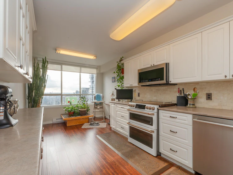1901-551 Austin Avenue, Coquitlam, BC, V3K 6R7 - 8