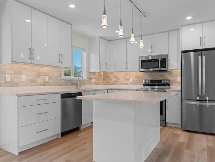 8780 Baker Drive, Chilliwack, BC, V2P 7H2 - 6