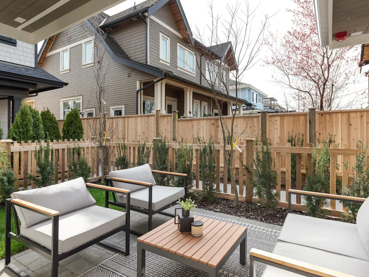 1071 E 22nd Avenue, Vancouver, BC, V5V 1W2 - 5