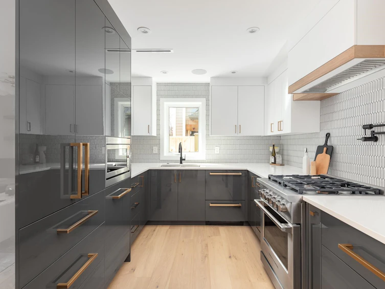 1071 E 22nd Avenue, Vancouver, BC, V5V 1W2 - 9