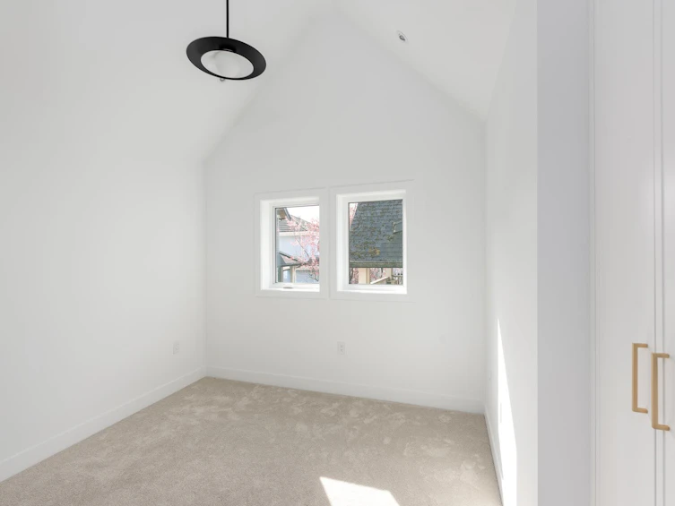 1071 E 22nd Avenue, Vancouver, BC, V5V 1W2 - 19