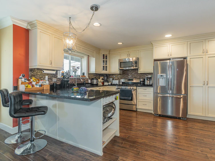 12070 204b Street, Maple Ridge, BC, V2X 1A9 - 12