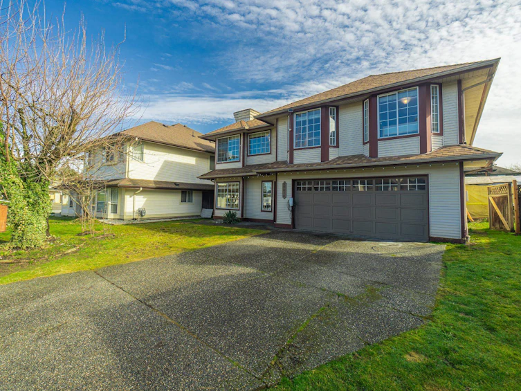 12070 204b Street, Maple Ridge, BC, V2X 1A9 - 2