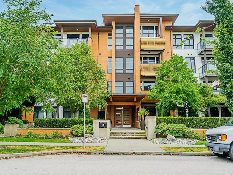 215-220 Salter Street, New Westminster, BC, V3M 0H4 - 2
