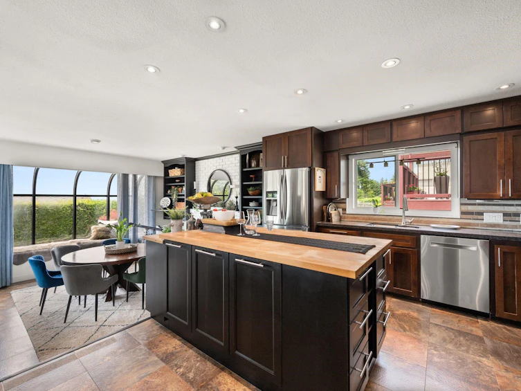 7685 Garrett Drive, Delta, BC, V4C 7P3 - 9