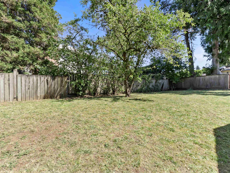2551 Adelaide Street, Abbotsford, BC, V2T 3L9 - 35