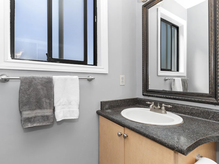 2551 Adelaide Street, Abbotsford, BC, V2T 3L9 - 22