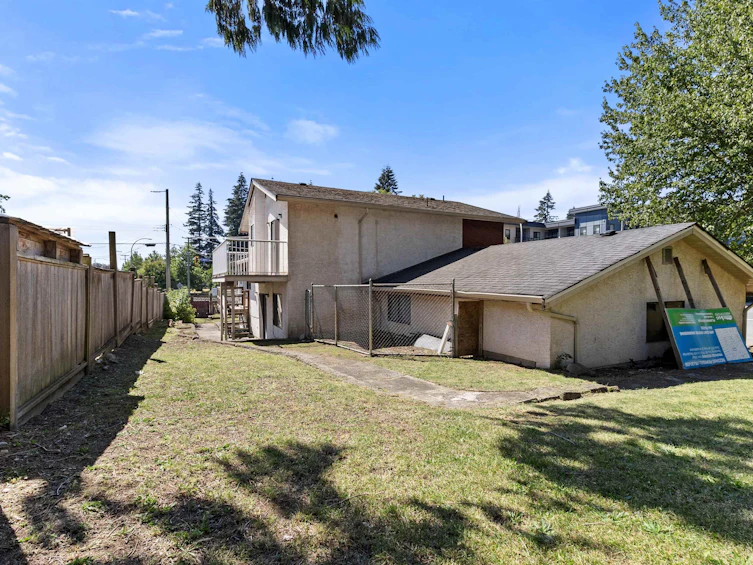 2551 Adelaide Street, Abbotsford, BC, V2T 3L9 - 34