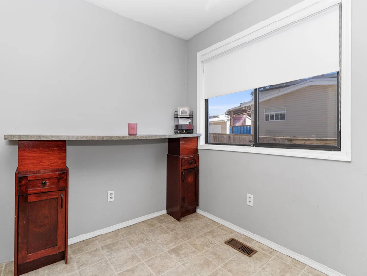 2551 Adelaide Street, Abbotsford, BC, V2T 3L9 - 25