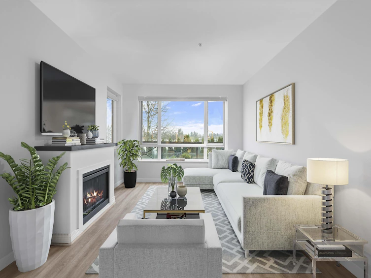 214-2970 King George Boulevard, Surrey, BC, V4P 0E6 - 2