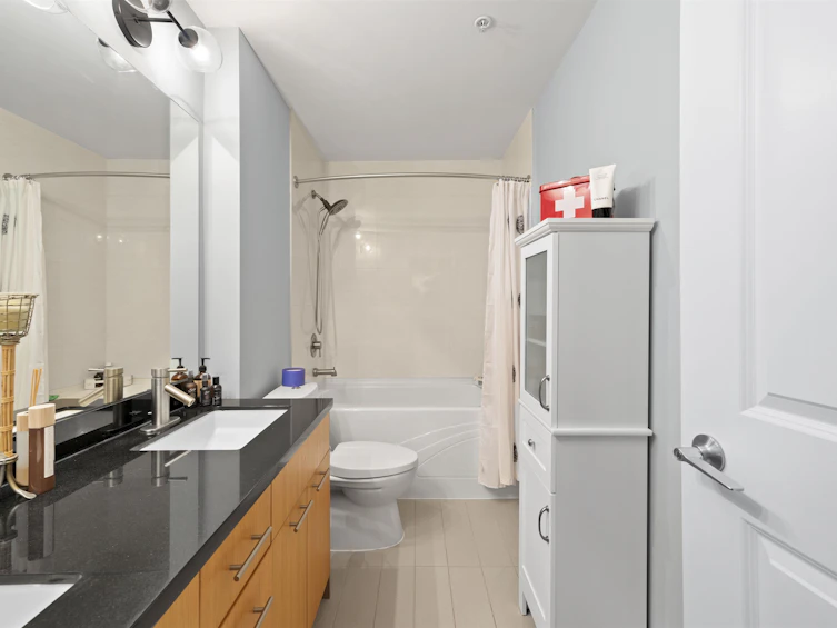 214-2970 King George Boulevard, Surrey, BC, V4P 0E6 - 11