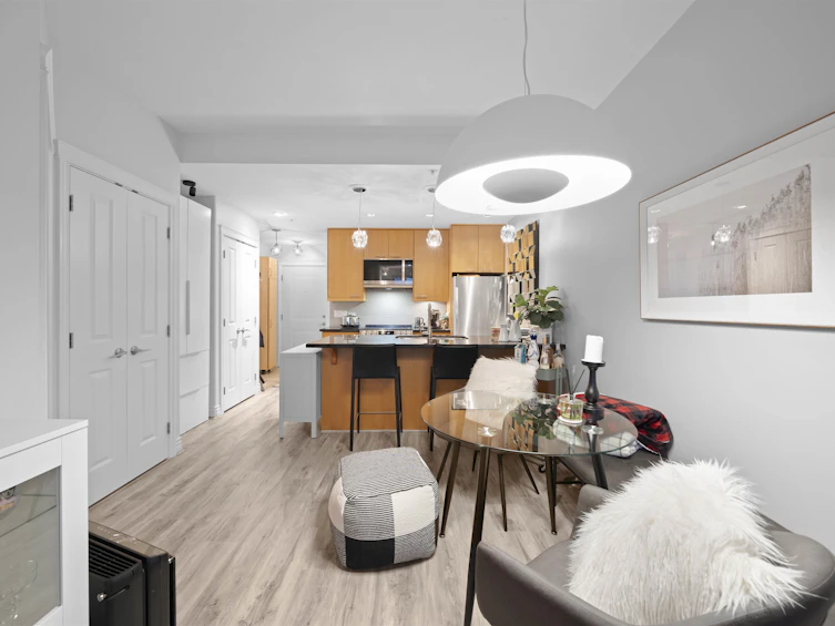 214-2970 King George Boulevard, Surrey, BC, V4P 0E6 - 4