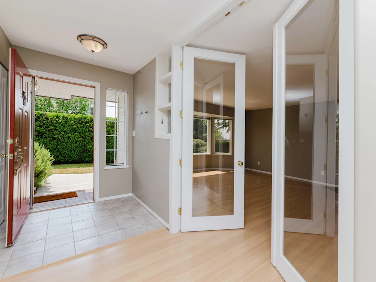 5078 Bay Road, Sechelt, BC, V7Z 0E9 - 3