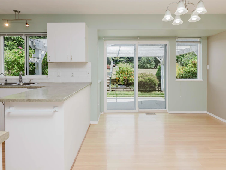 5078 Bay Road, Sechelt, BC, V7Z 0E9 - 9