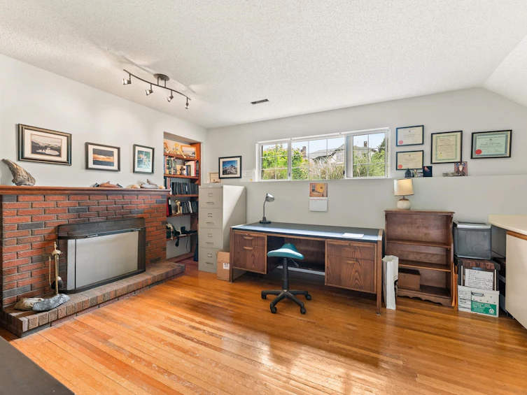 642 26th Crescent, North Vancouver, BC, V7N 4J6 - 27