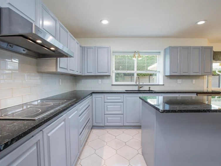 12455 Alliance Drive, Richmond, BC, V7E 6J2 - 10