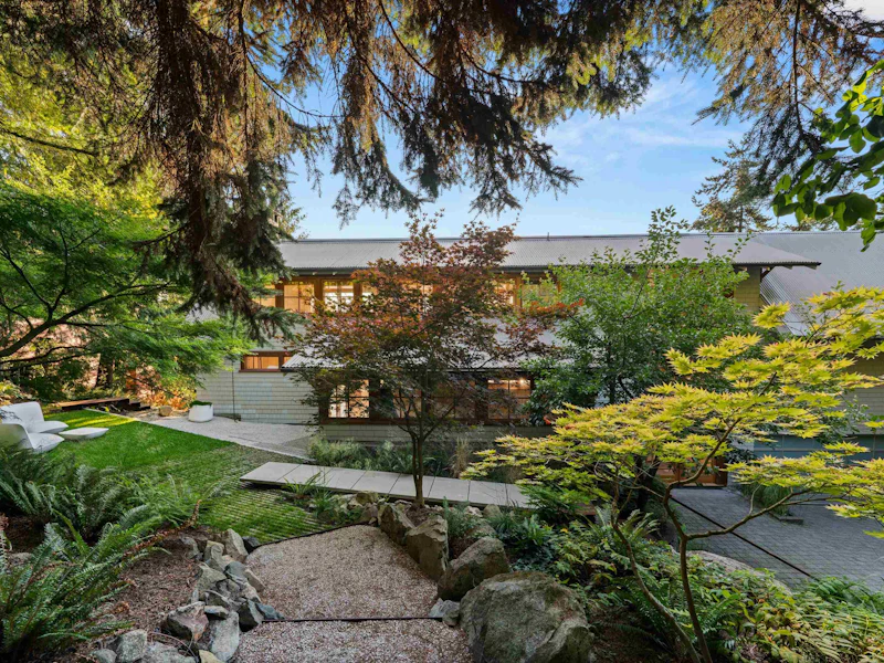 6072 Eagleridge Drive, West Vancouver BC V7W 1W9